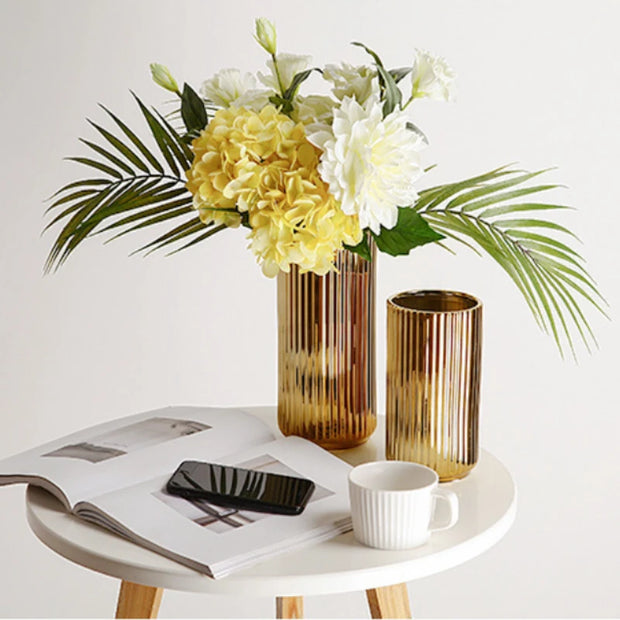 Elegant Nordic Ceramic Vase – Gold-Accented Floral Arrangement Pot for Stylish Home Decor